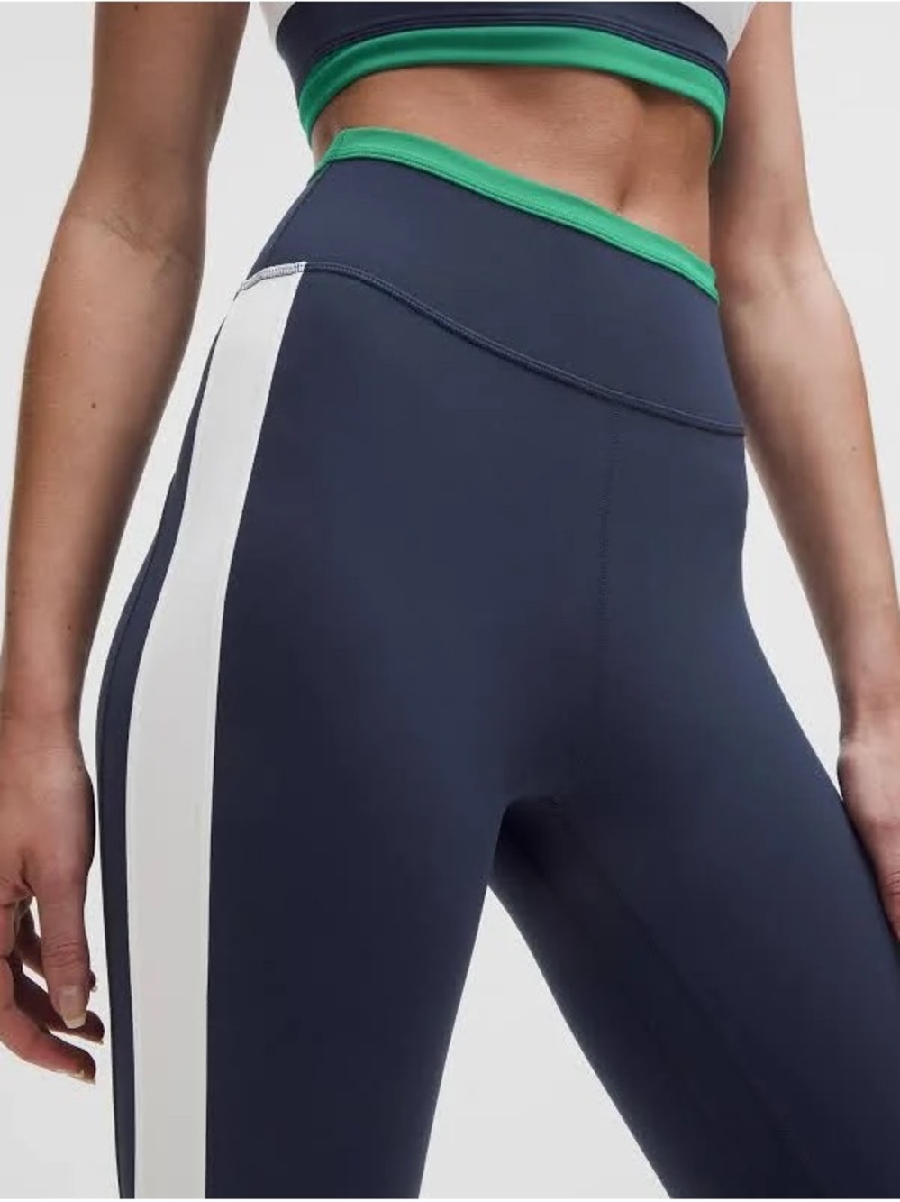 Lululemon /// Women’s Nulu Super-High-Rise Tight 25" - Retro Remix - Size 6